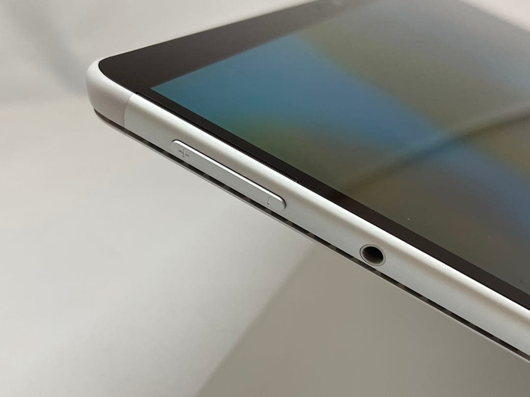 Surface Pro8 i5/8GB/256GB LTE搭載