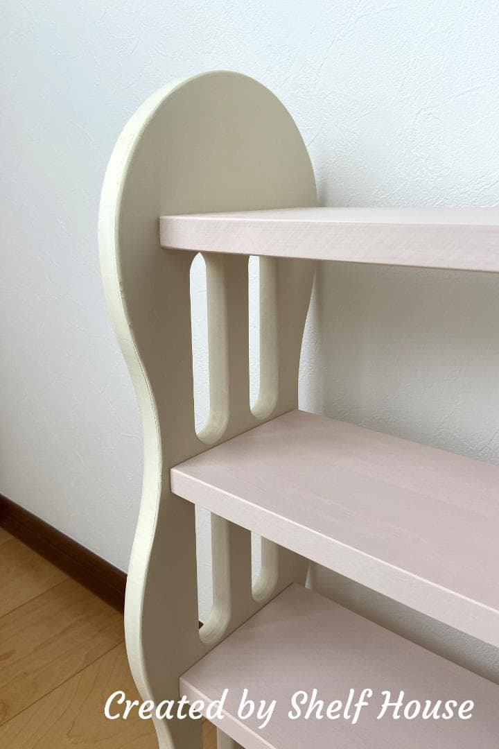 可愛い曲線デザインの木製棚 F