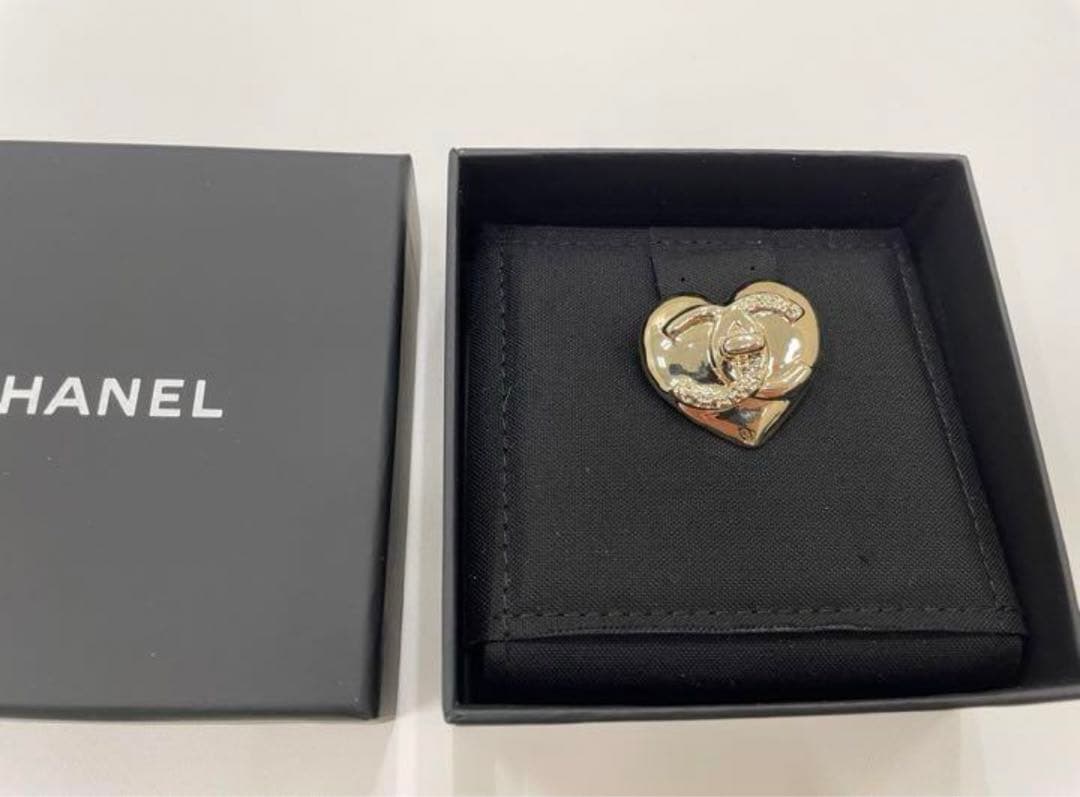 ⭐︎希少⭐︎シャネル　ハートブローチ　正規品