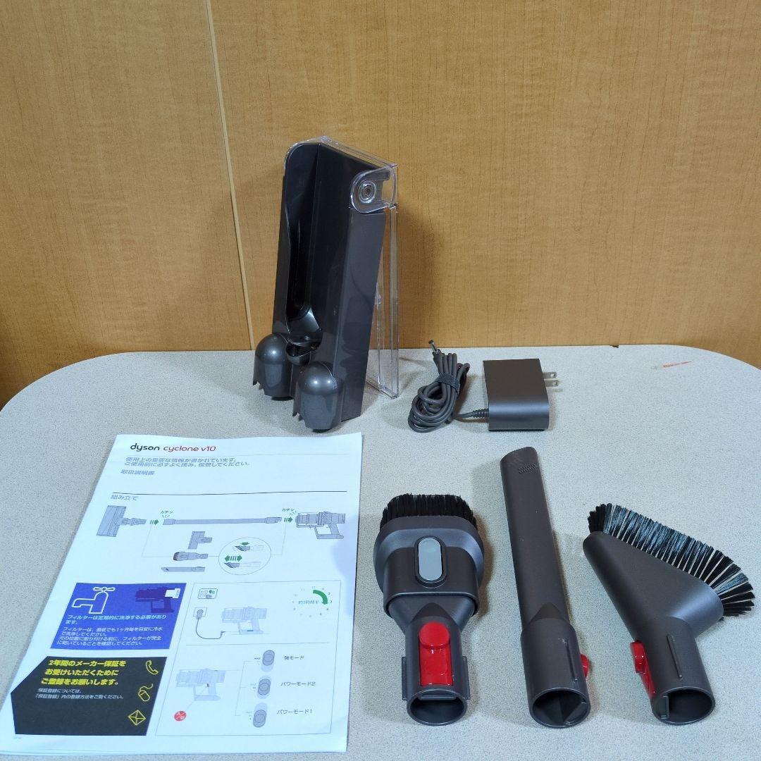 【美品】ダイソン cyclone v10 fluffy sv12 分解洗浄済み
