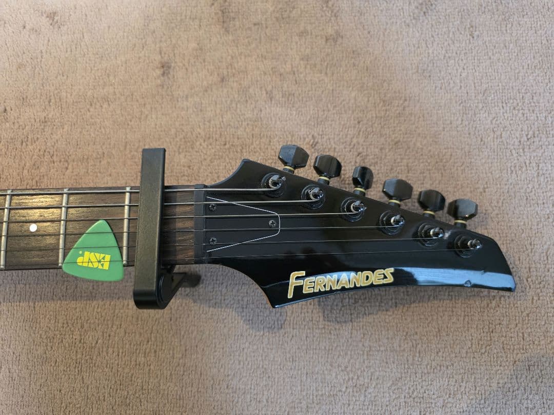 エレキギター フェルナンデス　Fernandes ギター グラデーション