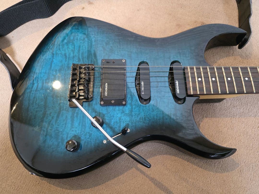 エレキギター フェルナンデス　Fernandes ギター グラデーション