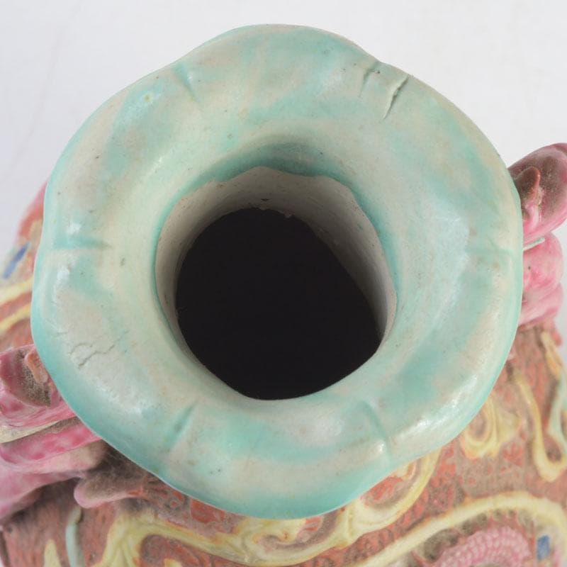 中国　大清乾隆年製款　粉彩　雲龍鳳凰文瓶　V　9566