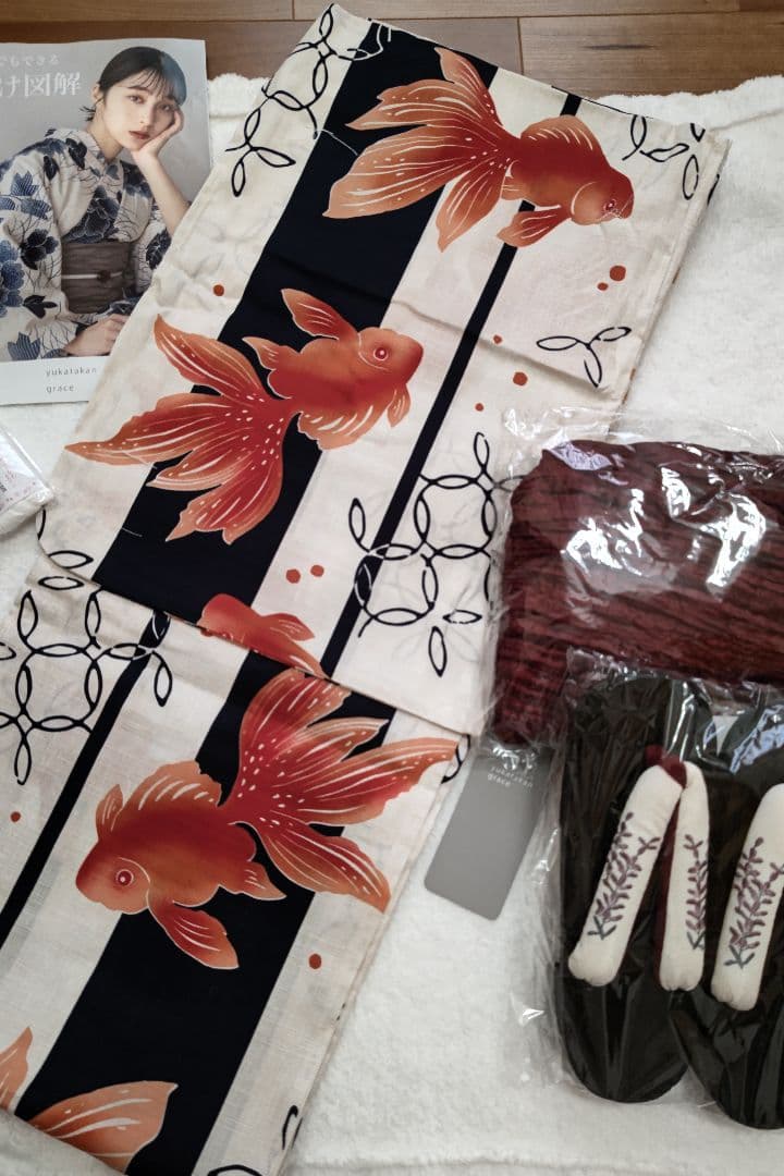 ゆかた館グレース　金魚柄　浴衣5点セット　Мサイズ　新品