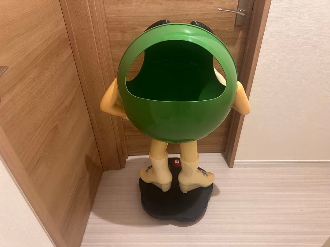 m&m's　エムアンドエムズ M&Ms グリーン 　ストア　ディスプレー