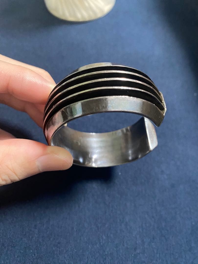 専用Tom Hawk スターリングシルバーブレスレットバングルトムホーク4ライン