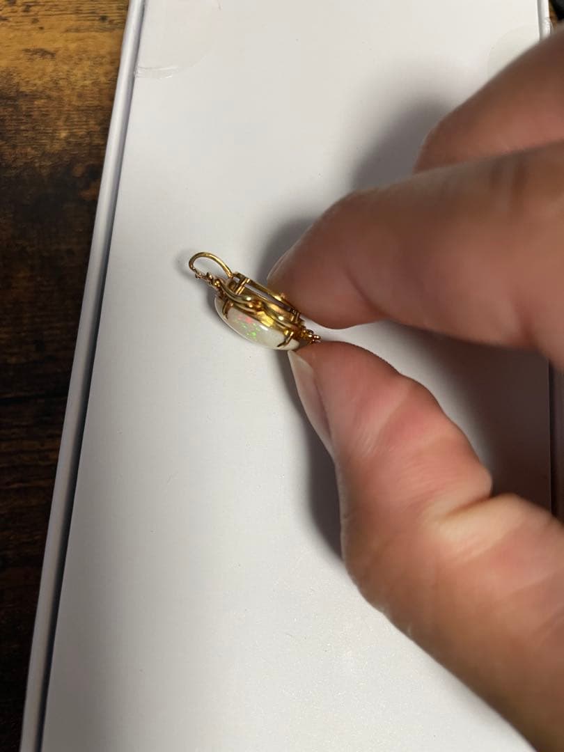 オパールK18ネックレストップ