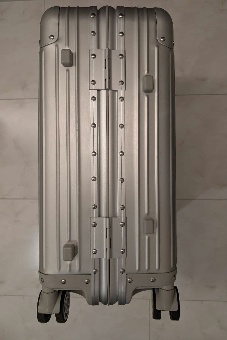 メルセデスベンツ キャリーケース アルミ 機内持ち込み 旅行 シルバー