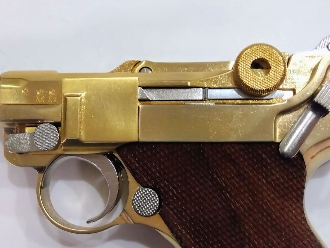 マルシン 金属製モデルガン LUGER P08 MARINE 木製グリップ
