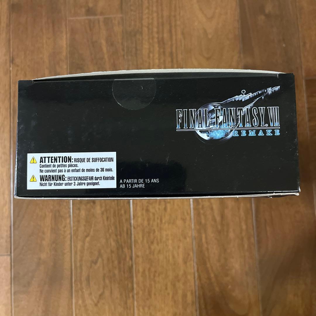 PLAY ARTS改 ティファ・ロックハート -格闘家ドレス Ver.-