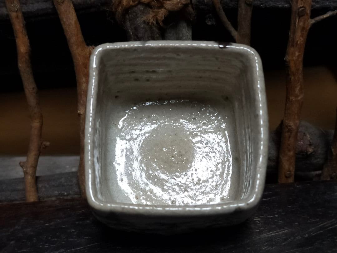 ♥絵志野　ぐい呑み　桐箱付き　②　志野　ぐい飲み　骨董品