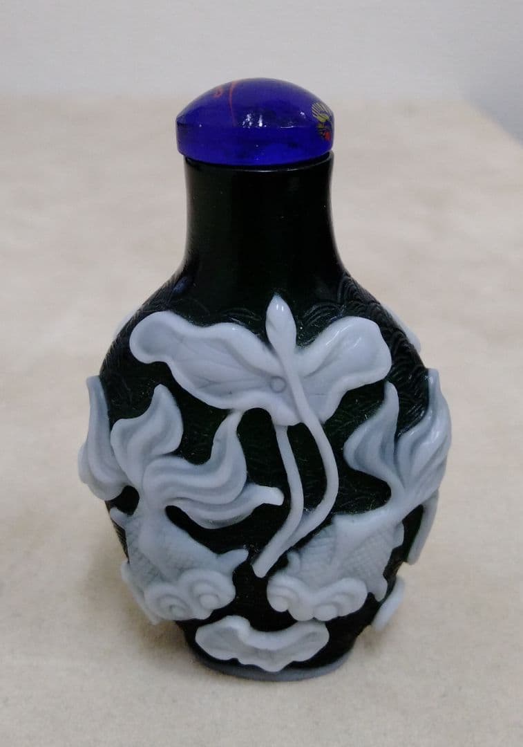 【最終お値引きです】美品　珍品　 古美術品　鼻煙壺 　骨董品 　ガラス 中国物