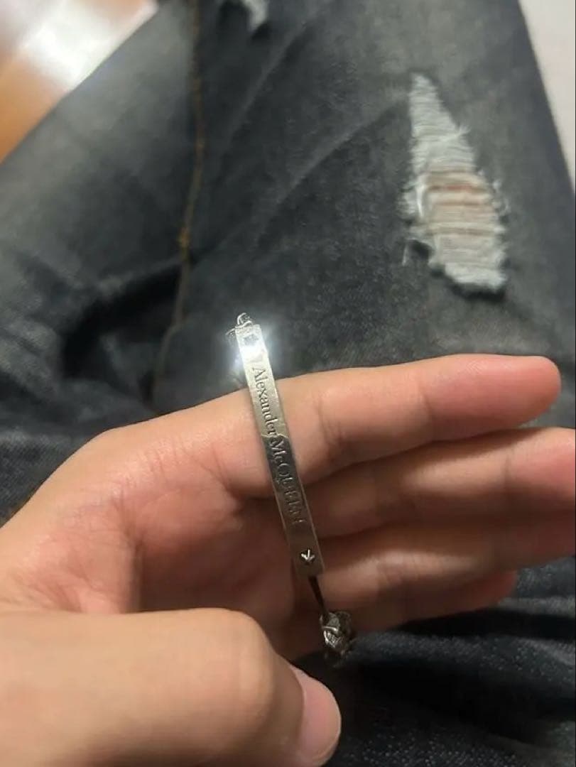 アクセサリー alexander mcqueen skull bracelet