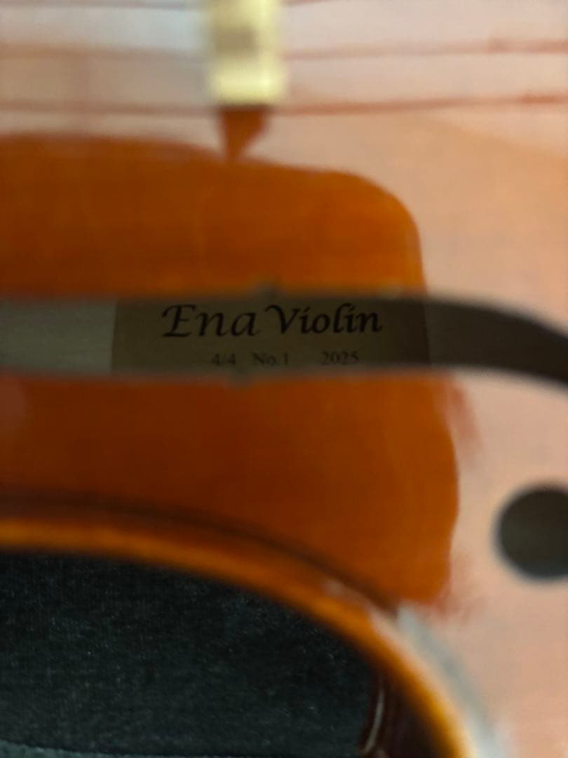 ほぼ新品美品 バイオリン一本体と弓、ハードケース付き