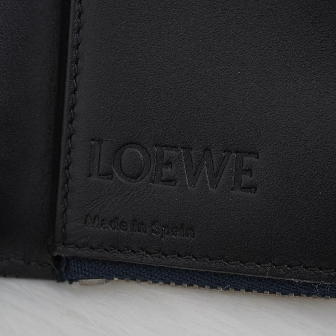 極美品　LOEWE ロエベ　折り財布　レザー　リピートアナグラム　ネイビー　新型