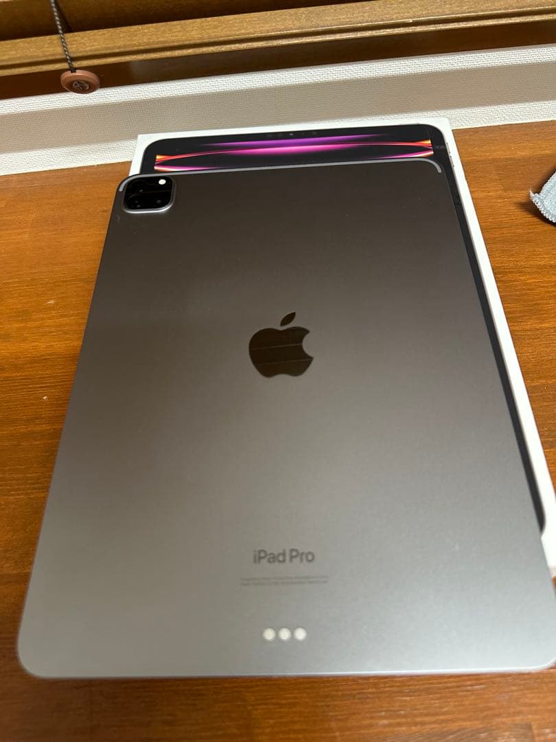 Apple iPad Pro 11インチ　第四世代　wifiモデル