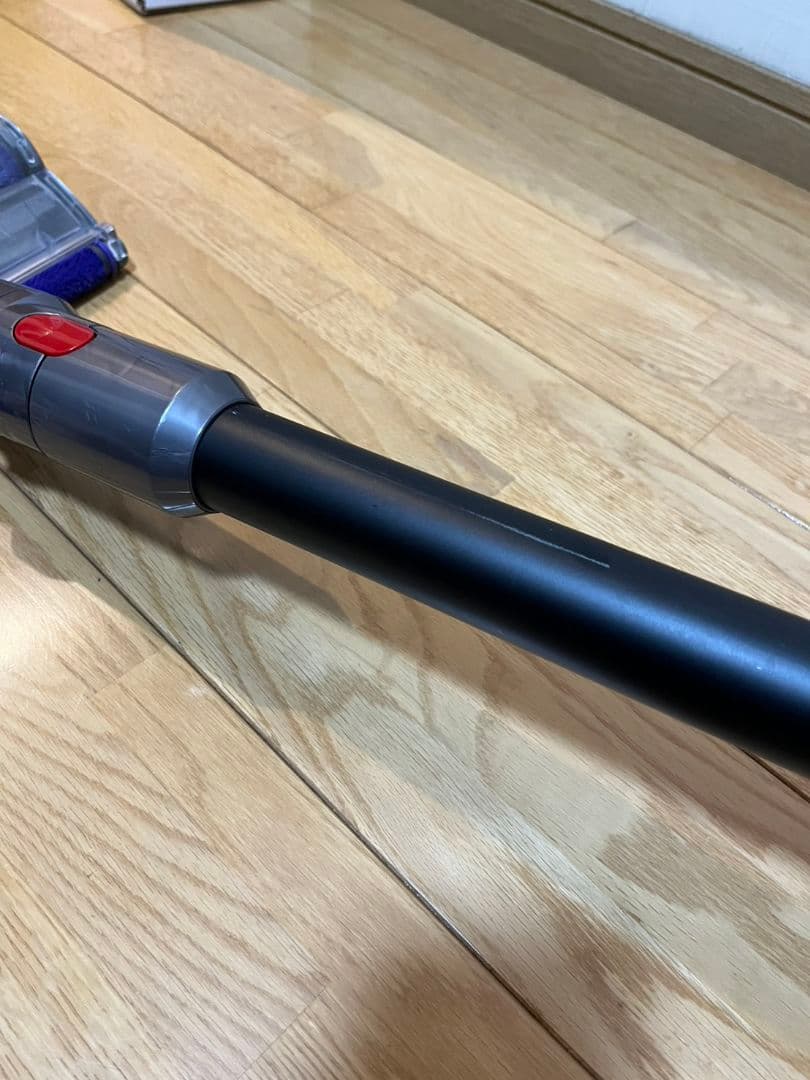 ジャンク DysonV10 Fluffy 掃除機 本体 付属品バッテリー劣化疑い