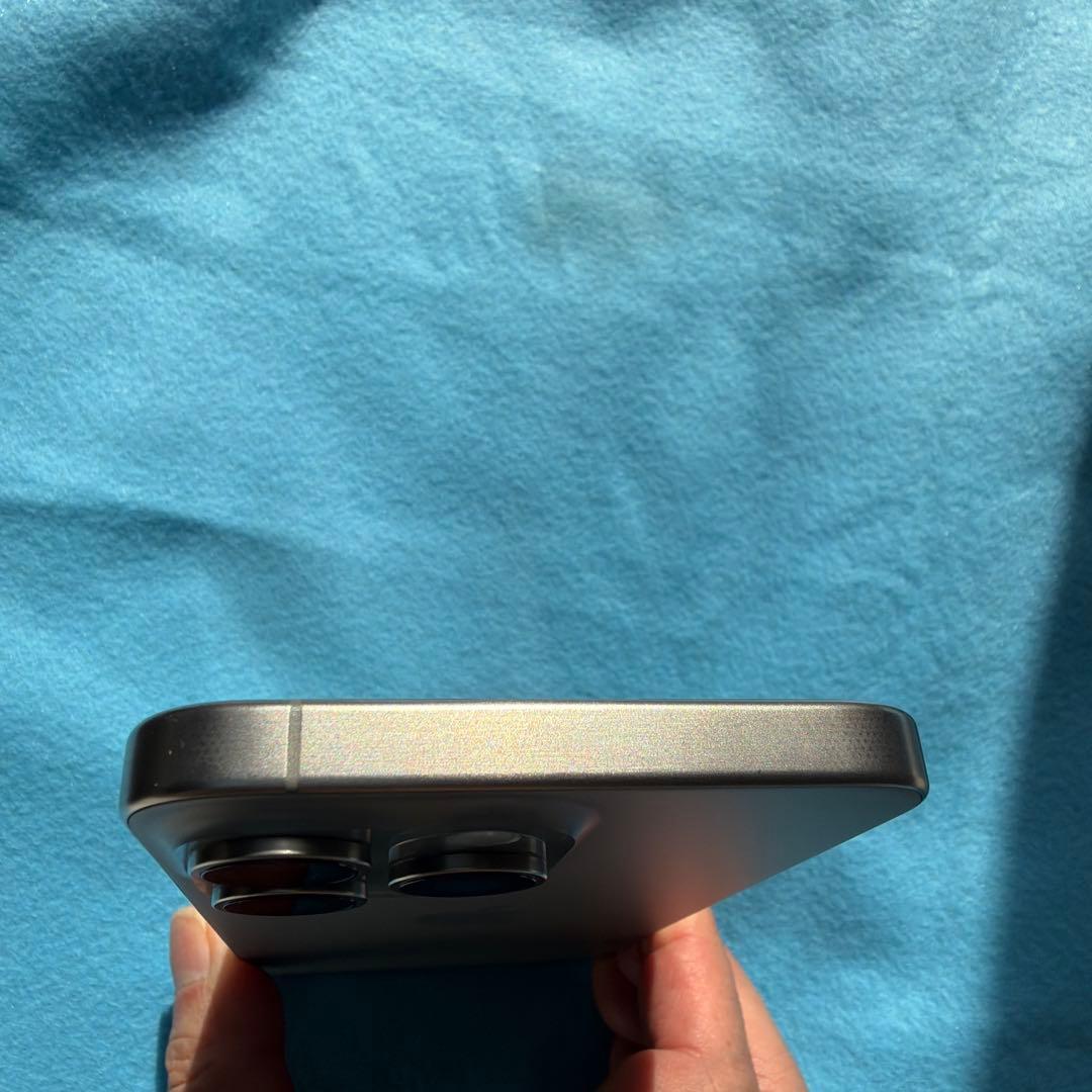 Apple iPhone 15 Pro MaX 256GB本体