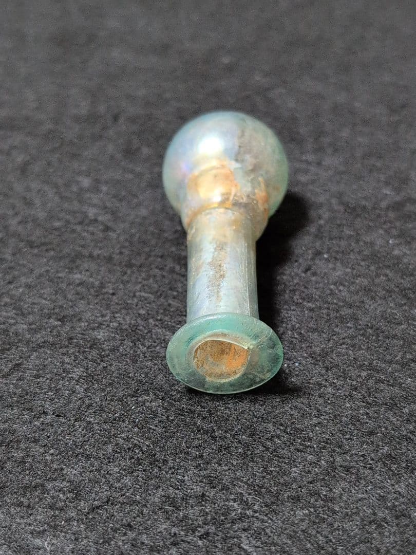 ローマングラス 青緑色 ガラス製品 独特な形状