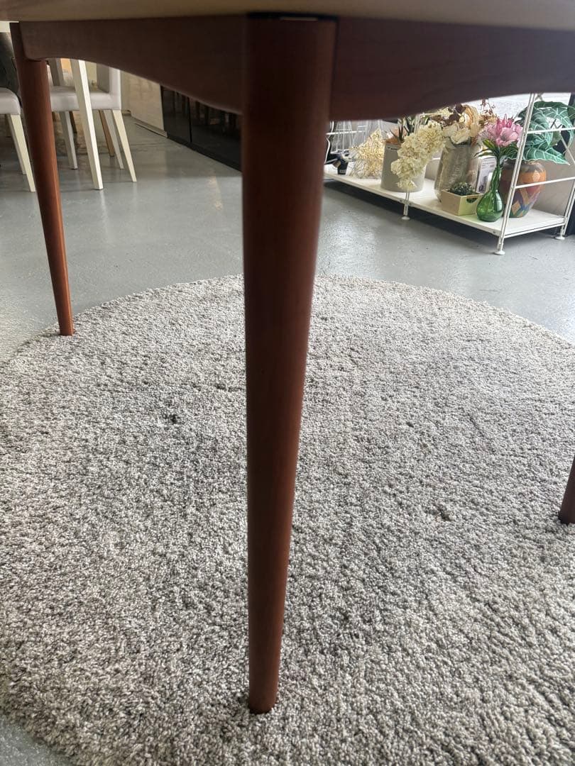 ACTUS Blooming ダイニングテーブル　チェリー