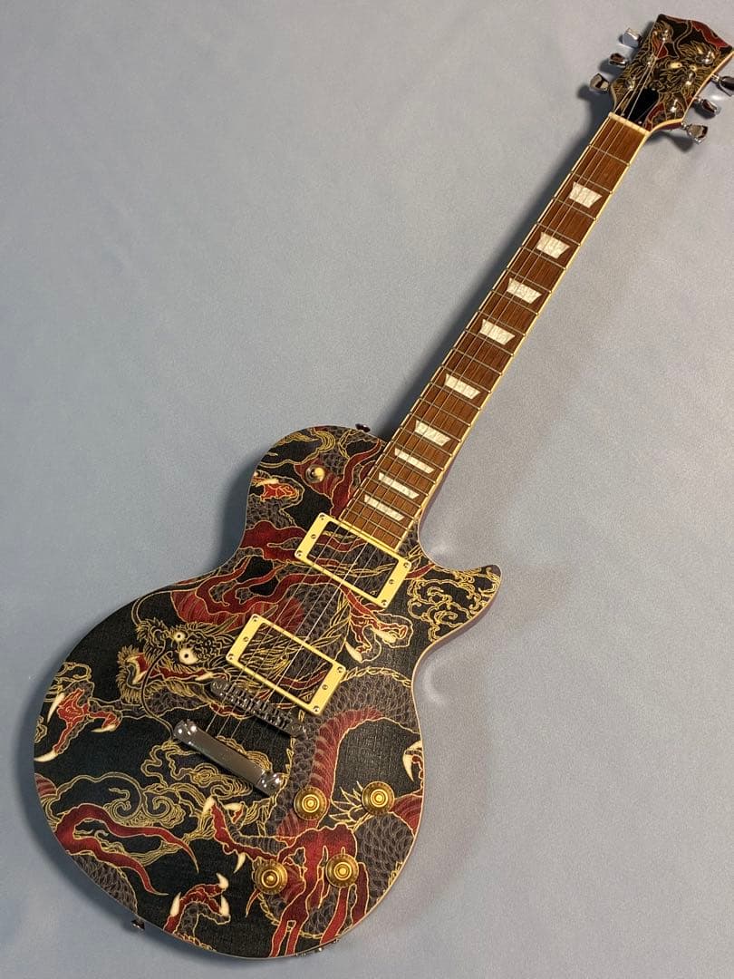 龍柄 レスポールタイプギター