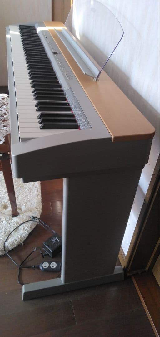 YAMAHA 電子ピアノ