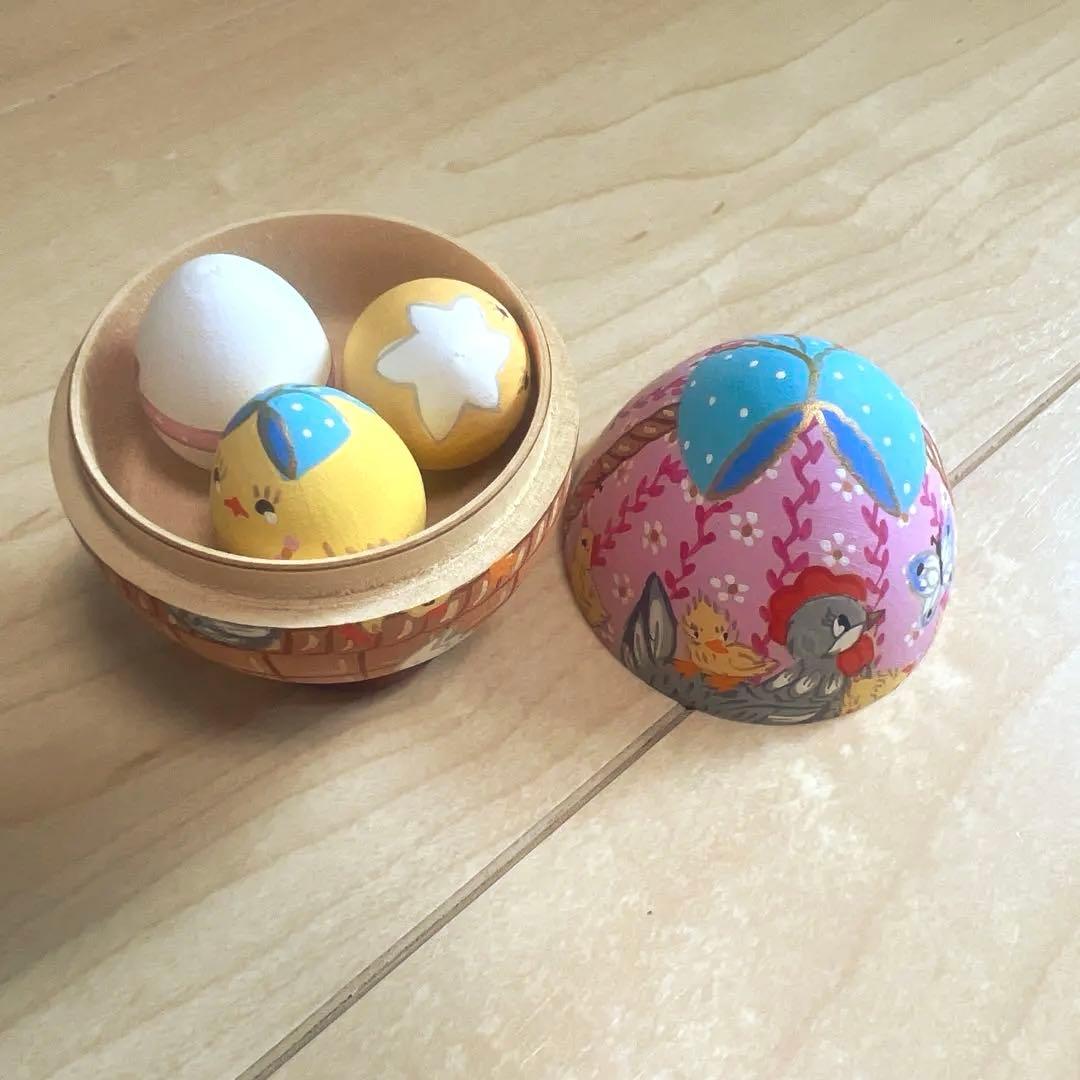 たまご形マトリョーシカ　ロシア作家　オルガ　ミッチナ