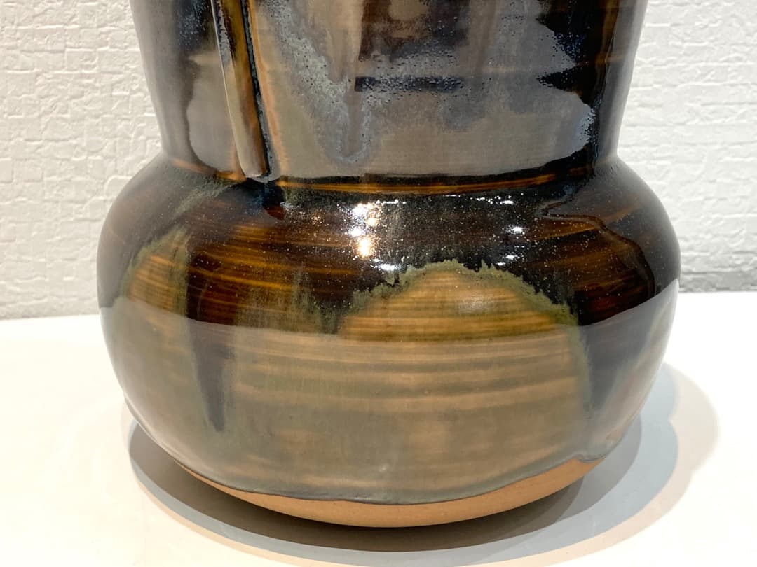 480-158【十四代　亀井味楽　高取　耳付水指】堀内宗完書付　アンコウ形　水差