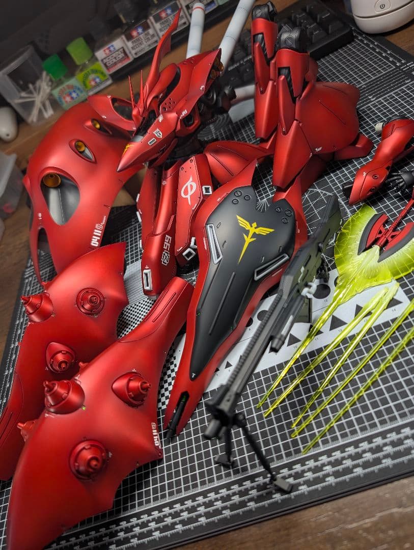 HGナイチンゲール　全塗装完成品　マッドキャンディ塗装