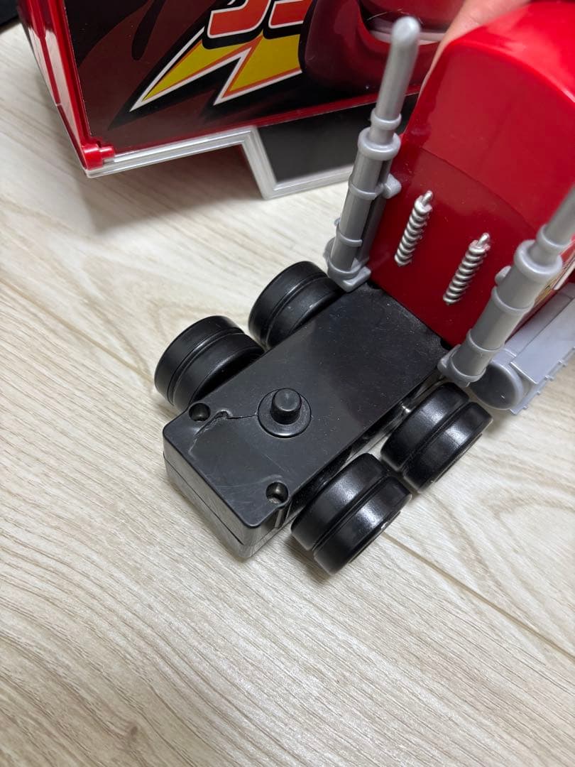 たくさんのせよう！大きなマック　カーズ3タイプ　トミカ　箱あり