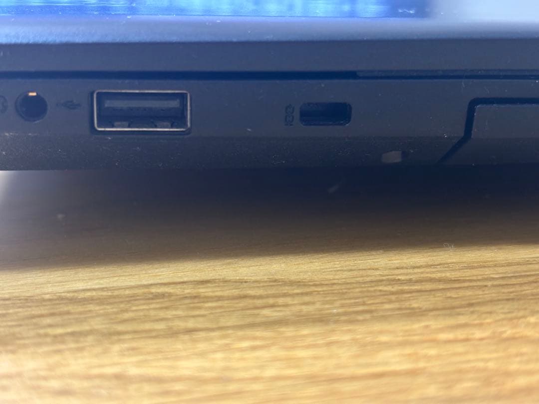 値下げLenovo V310-141SK 15.5型ノート型パソコン