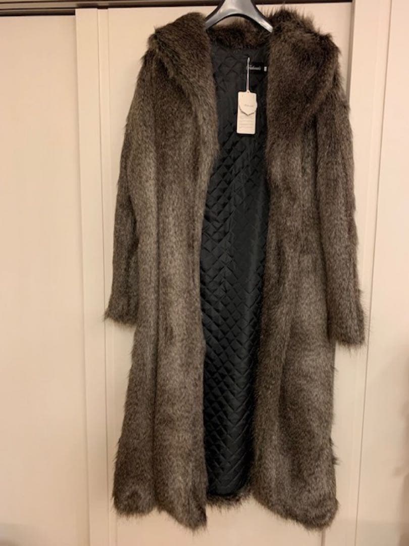 新品　Fashionable フード付きロングコート 茶系