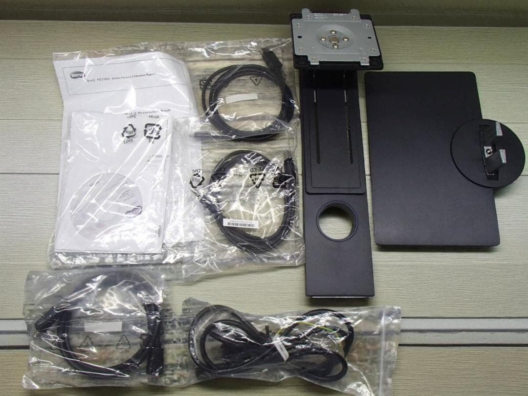 BenQ PD2700U デザイナー向けモニター 27インチ 4K UHD