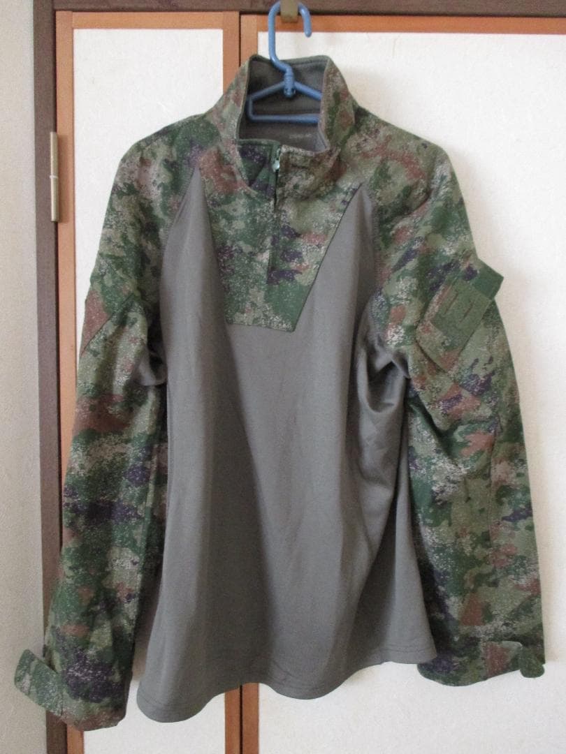 未使用　中国軍　21式　星空迷彩服　サイズM　コンバットシャツ　上下セット　帽子