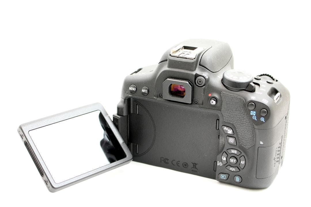 Canon EOS kiss X8i ダブルレンズキット