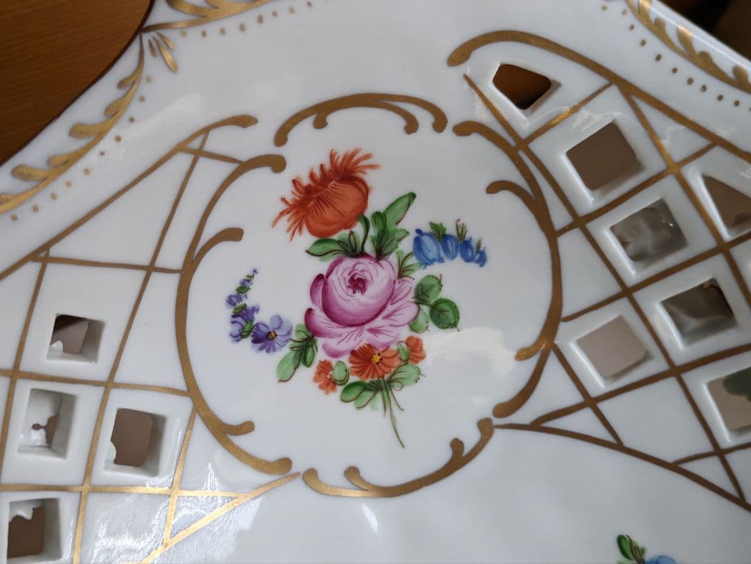 ドレスデン バスケット　花柄 透かし模様 猫足 ボウル　磁器