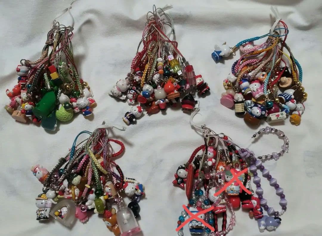 ハローキティ ご当地限定キーホルダーなど