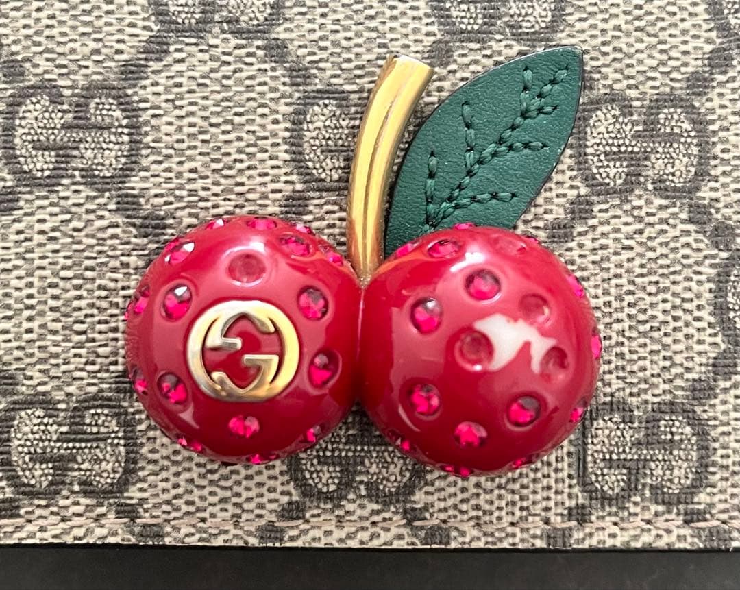 グッチ GUCCI チェリー装飾 二つ折り財布
