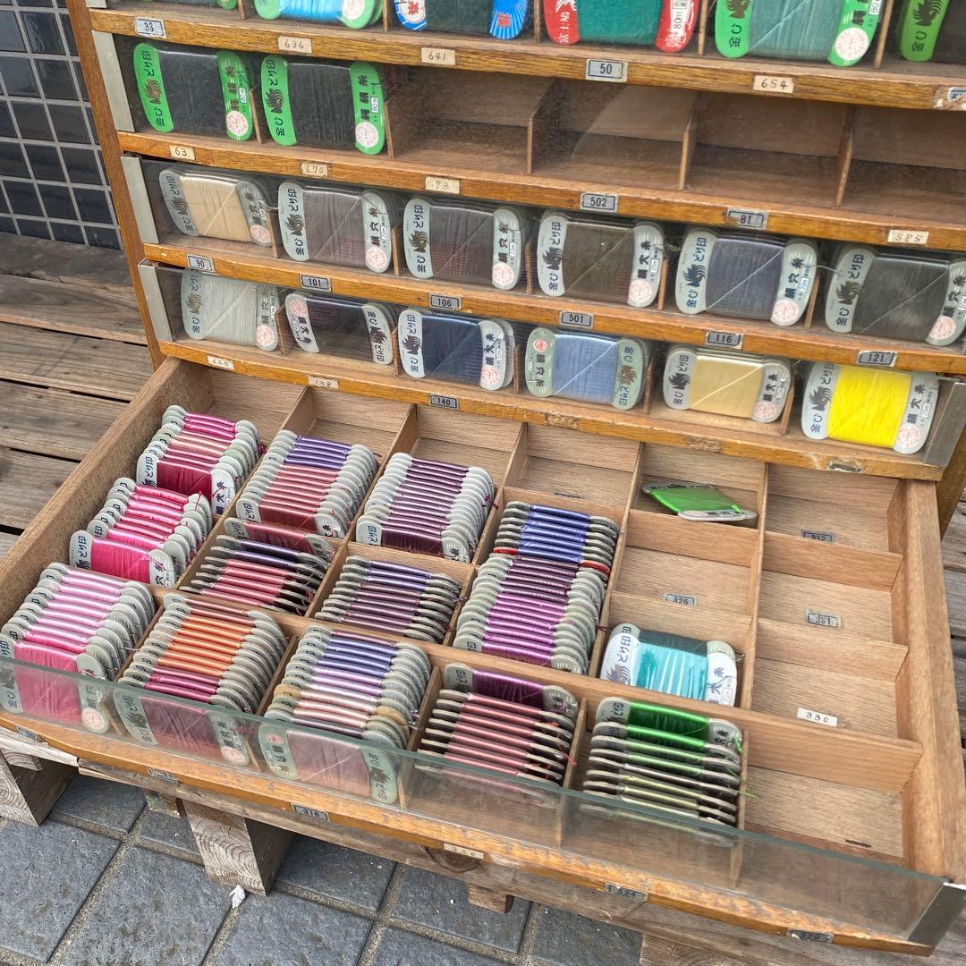 昭和レトロ 金しどり印絹糸 店舗什器 ショーケース 木製 古家具 糸大量