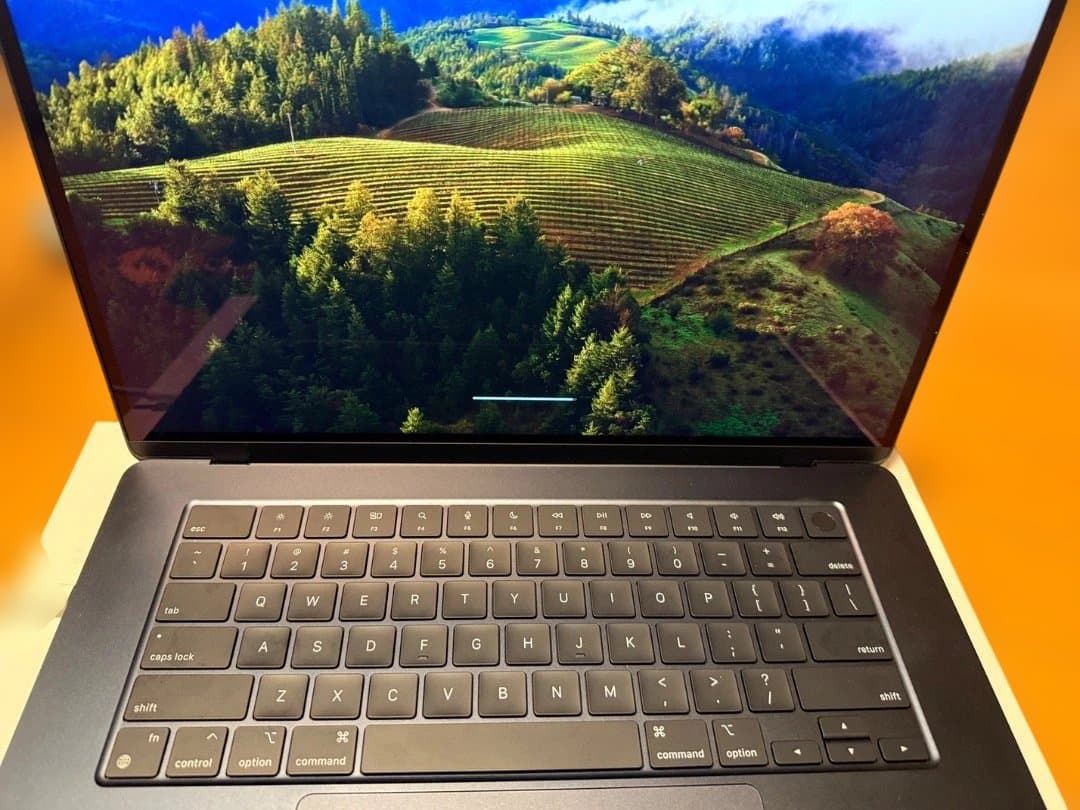 15インチ MacBook Air (M2, 2023) — ミッドナイト