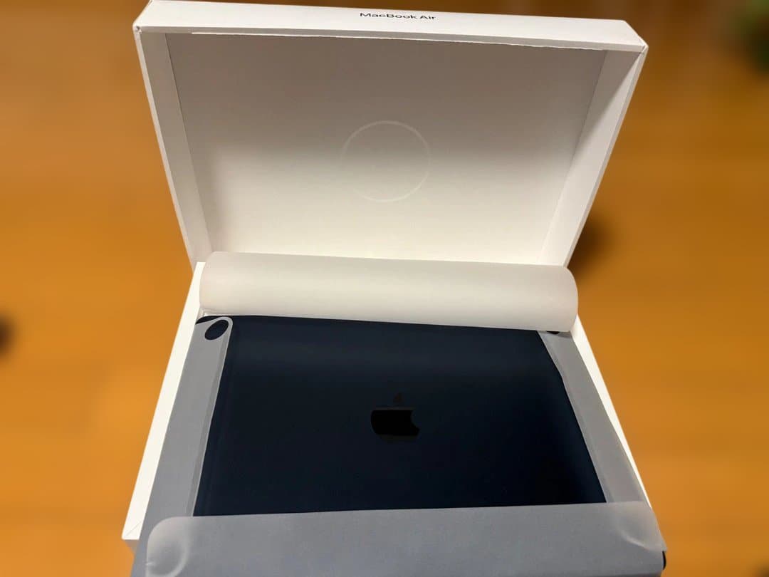 15インチ MacBook Air (M2, 2023) — ミッドナイト