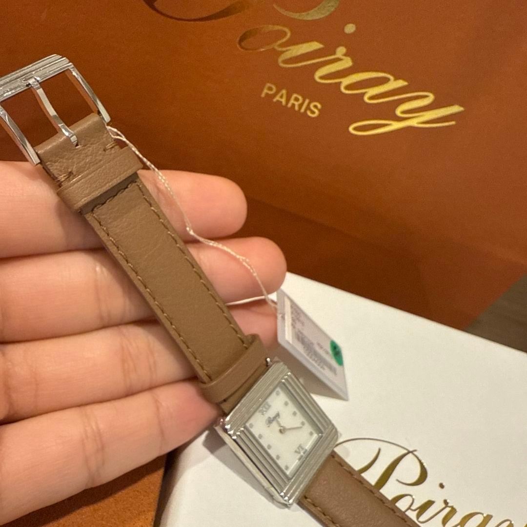 Poiray レザーベルト時計 ベージュ