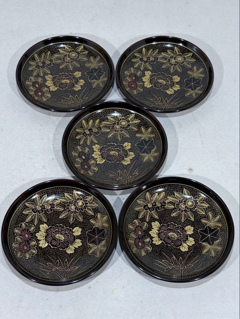 ②輪島塗　塗師 精斎 沈金師 満斎　草花刻菓子皿五客　美品　共箱　送料込