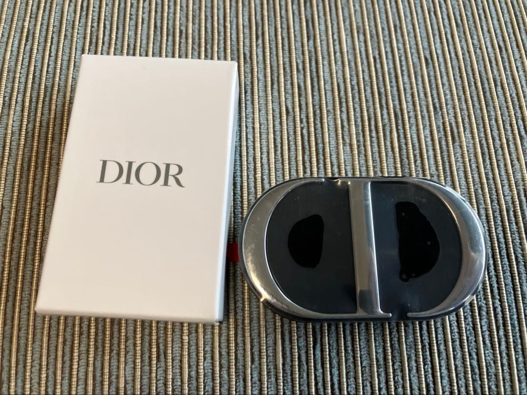 DIOR ノベルティ 非売品 ミラー付きスマホスタンド ギフト紙袋付き