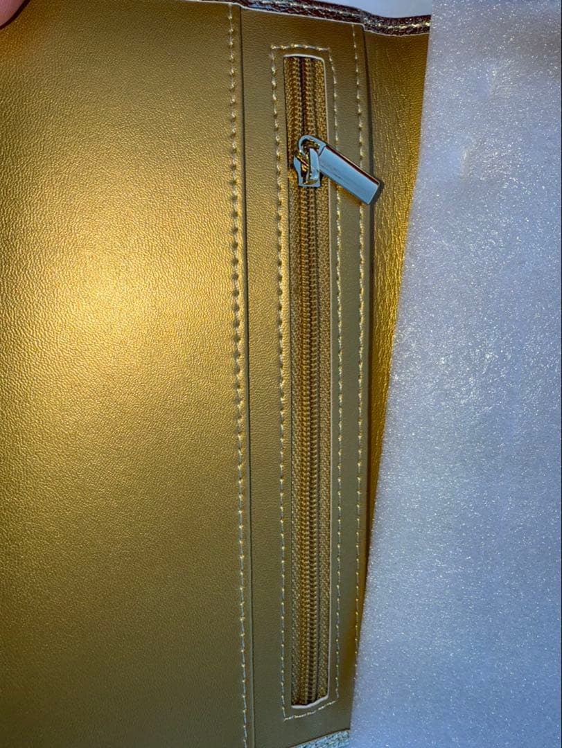 一粒万倍日購入 皇居 長財布 ゴールド　大安吉日購入【1点限り】