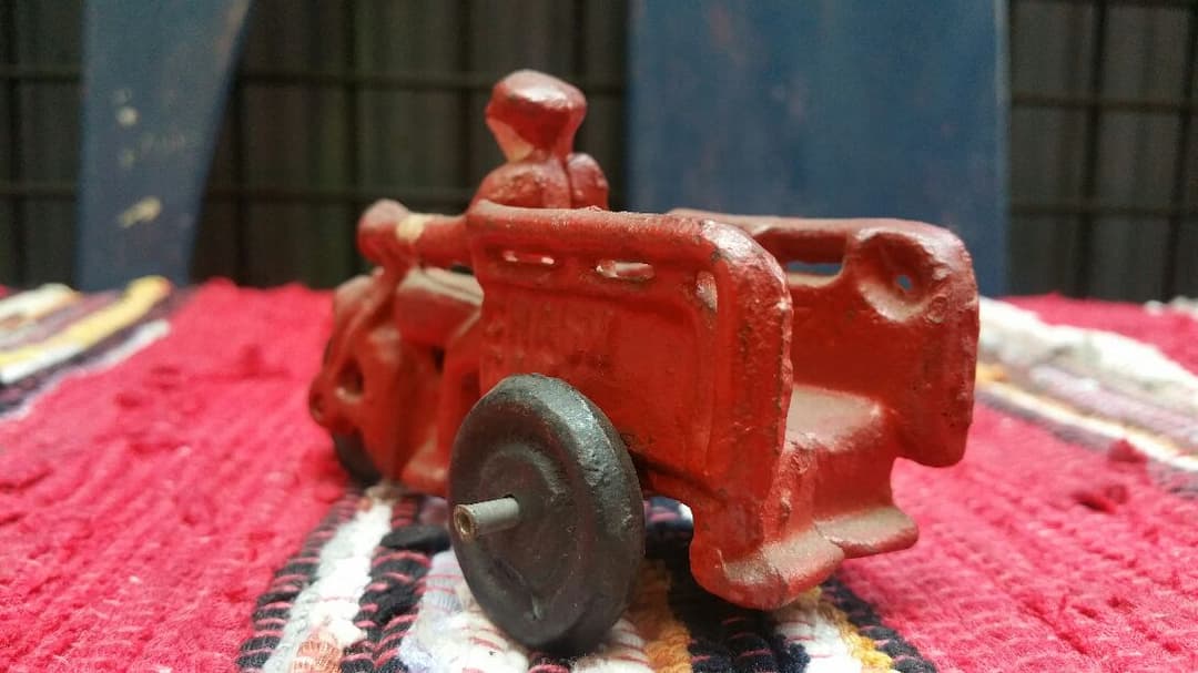 レプリカ　３０sモーターサイクルTOY キャスト