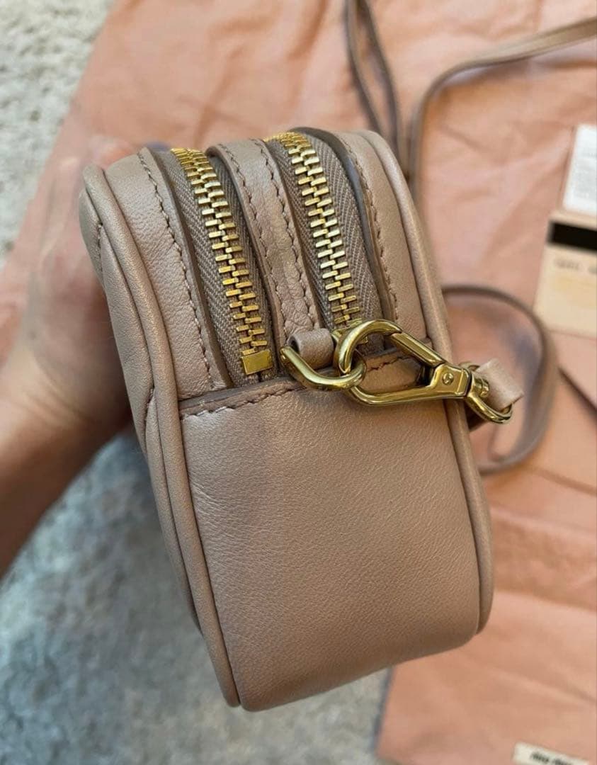 ︎︎︎︎︎︎︎︎❤︎❤︎miyaberu︎︎︎︎❤︎︎︎︎︎❤︎ miumiu マテラッセ ショルダーバッグ