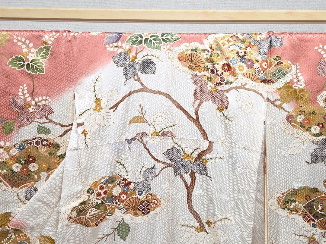 E5 美品 吉澤友禅 吾妻徳穂 吉祥文様 金彩 金駒刺繍 袷 正絹 振袖 着物