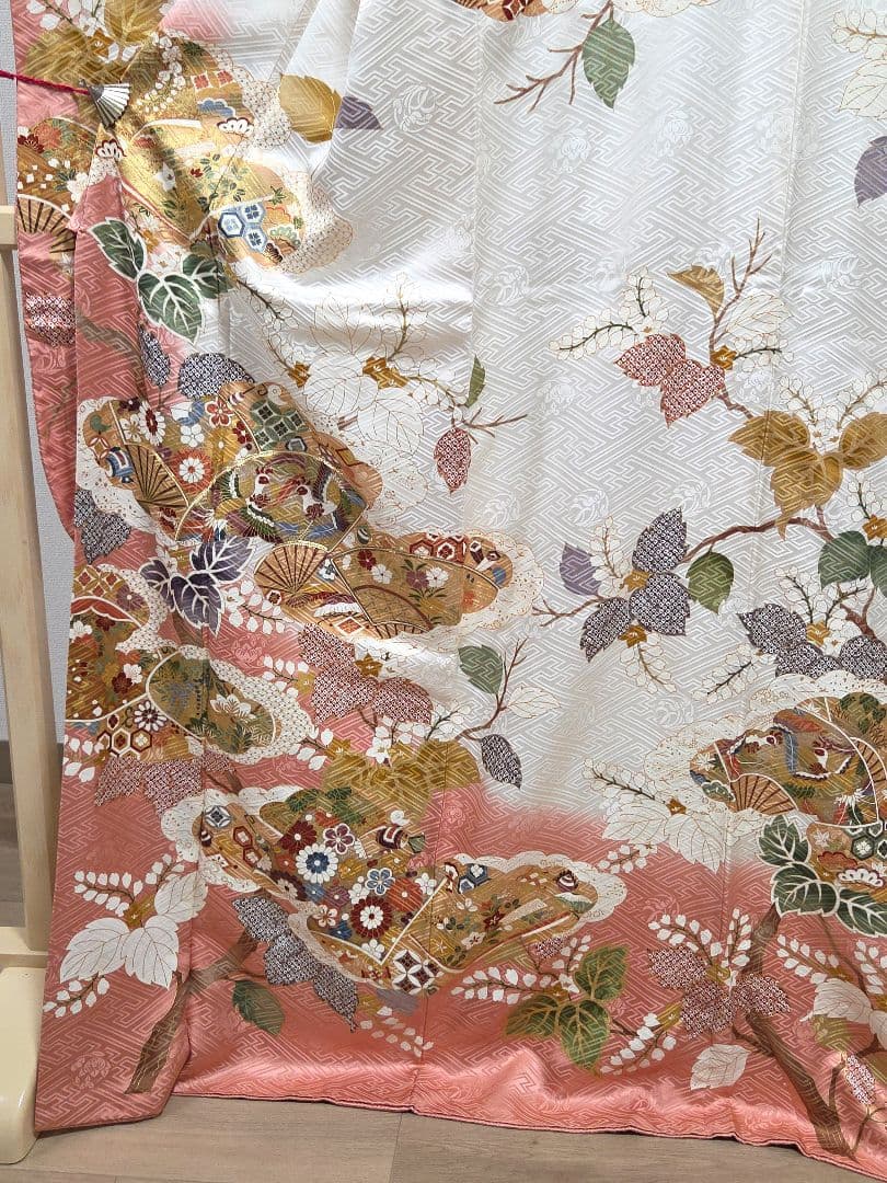 E5 美品 吉澤友禅 吾妻徳穂 吉祥文様 金彩 金駒刺繍 袷 正絹 振袖 着物