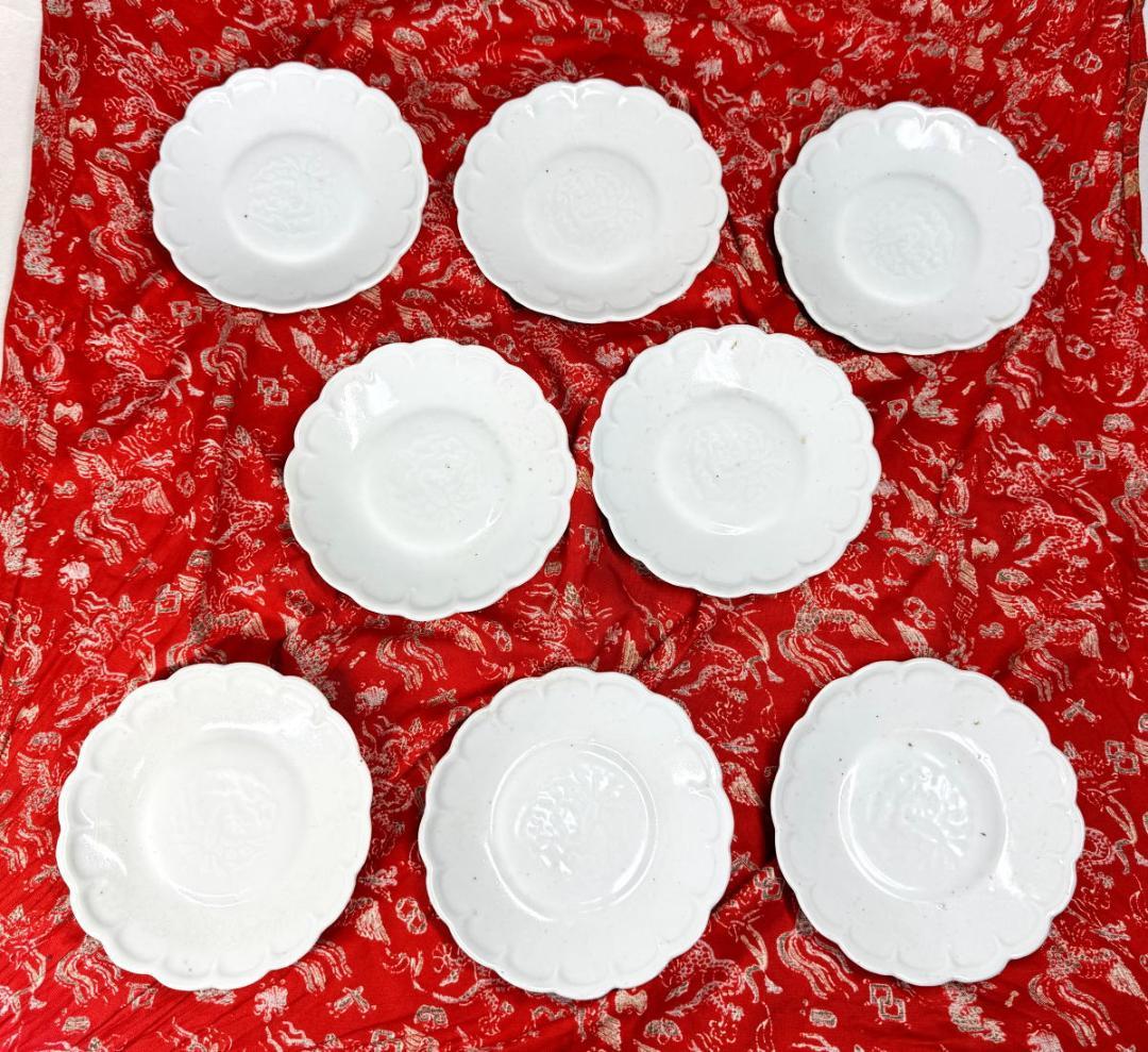 江戸中期 古伊万里 白磁陽刻鳳凰文小皿 8客 時代物 伝世品焼物 WWTT315